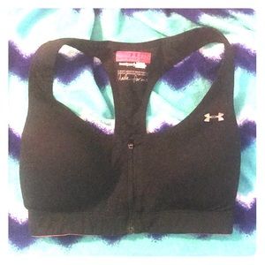 Under Armour 32c heat gear black sports bra